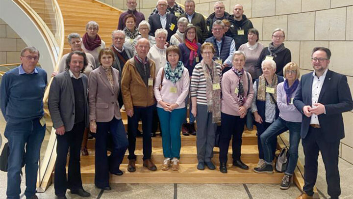 Evangelische Kirchengemeinde Lendringsen zu Besuch im Landtag