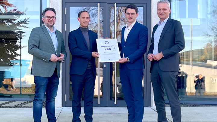 Eggers besucht IBG Automation GmbH in Neuenrade gemeinsam mit der SIHK