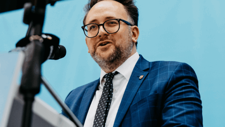Landtag beschließt Reformen für die Kommunalpolitik