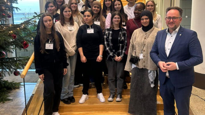 Hönne-Berufskolleg Menden zu Gast im Landtag NRW