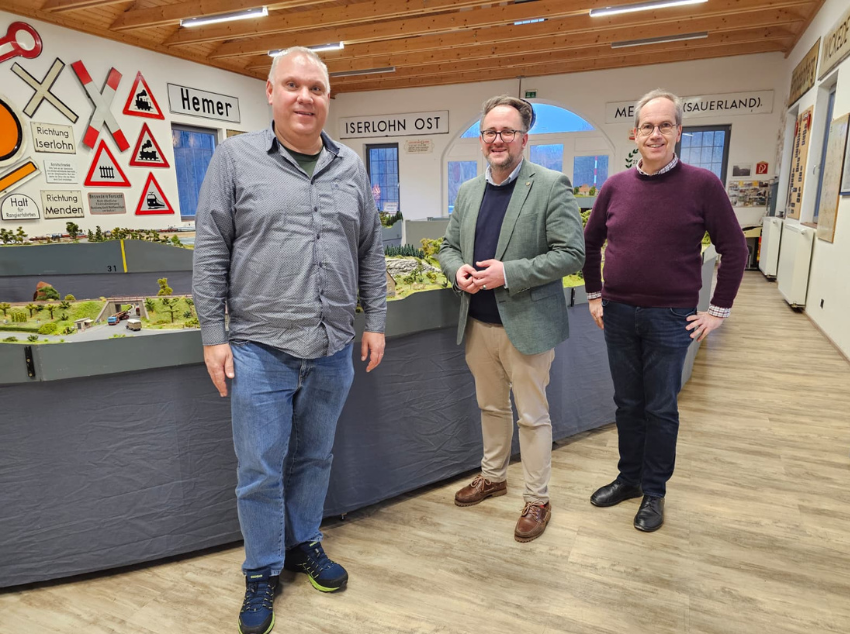 You are currently viewing Austausch der Eisenbahnfreunde Hönnetal mit Matthias Eggers MdL