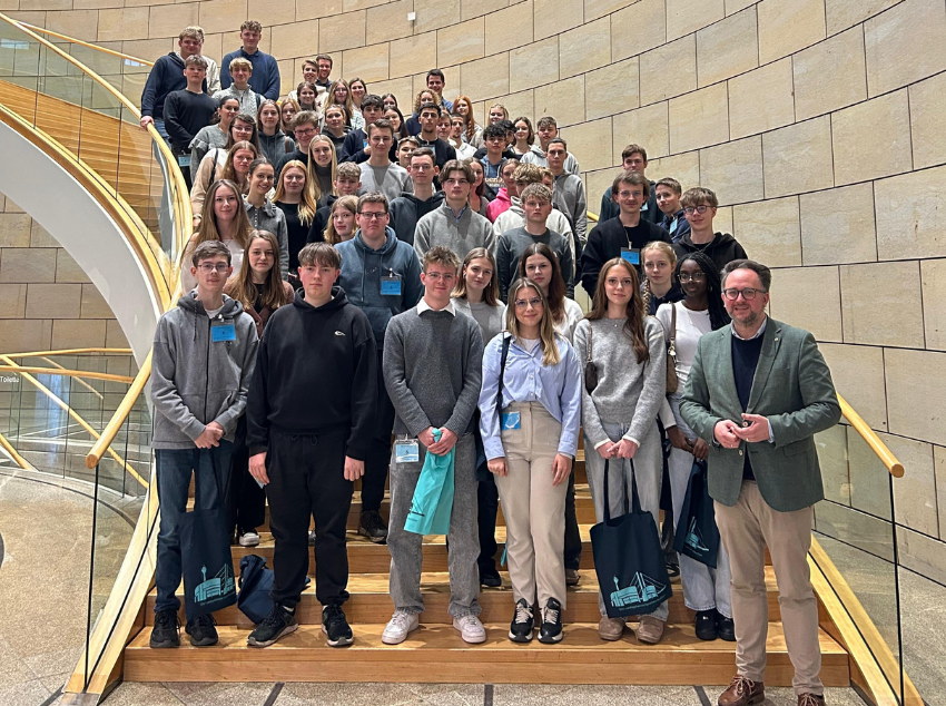 You are currently viewing Gymnasium an der Hönne zu Gast im Landtag